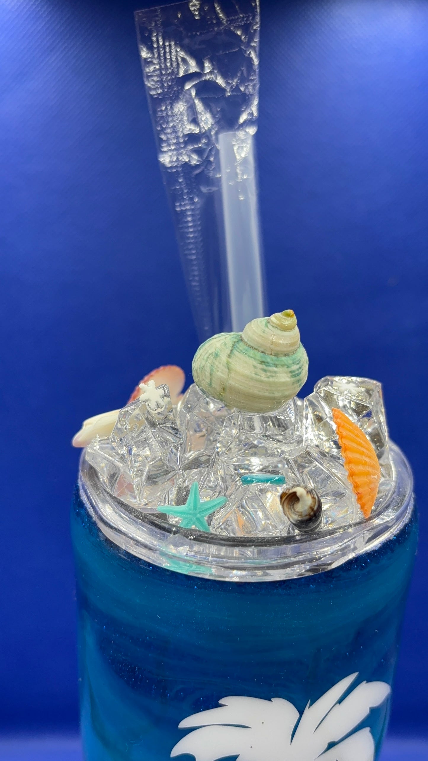 🌴 Ocean Breeze Beach Tumbler